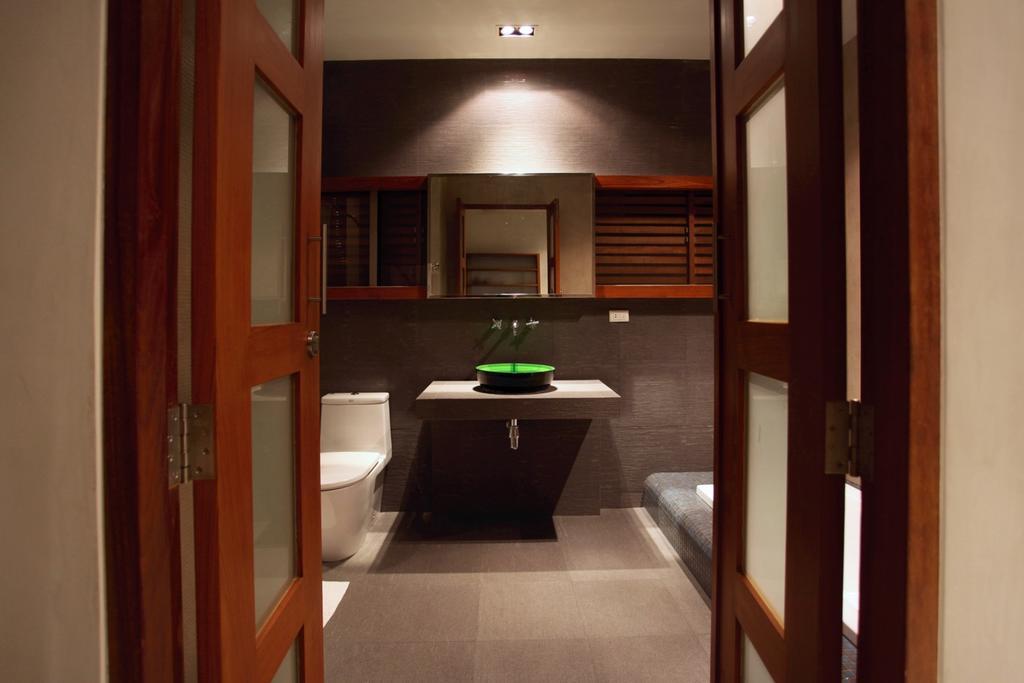 Nai Harn Beach Villa Bagian luar foto