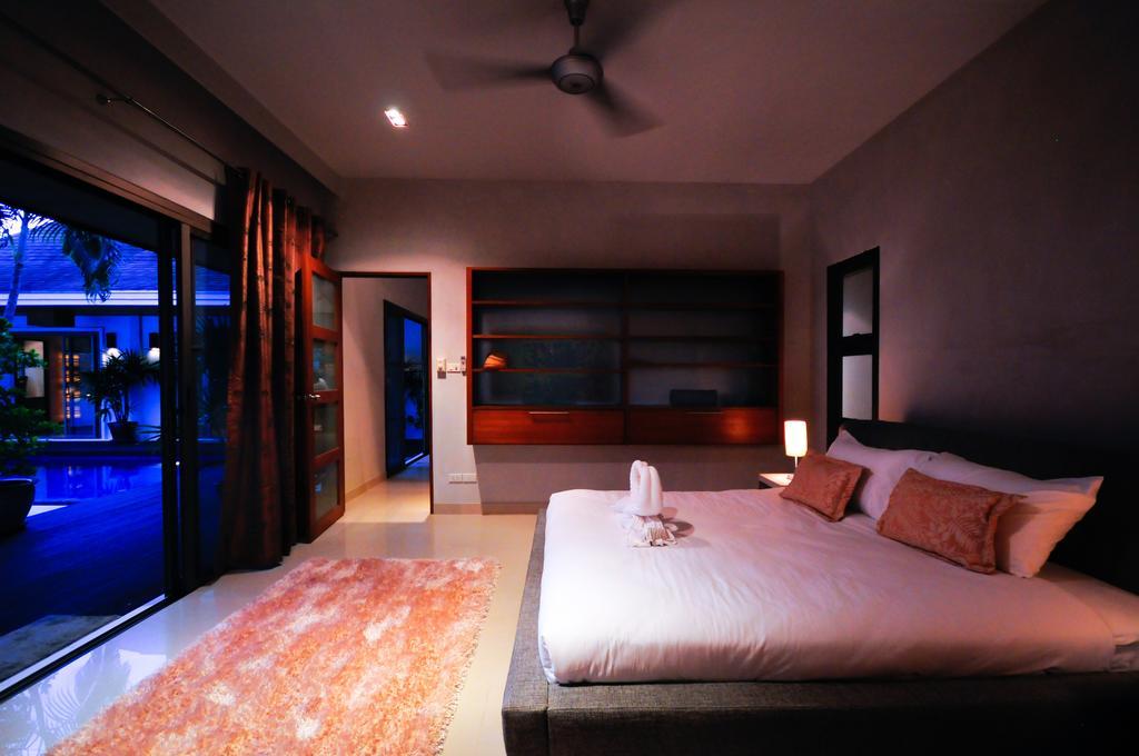 Nai Harn Beach Villa Bagian luar foto