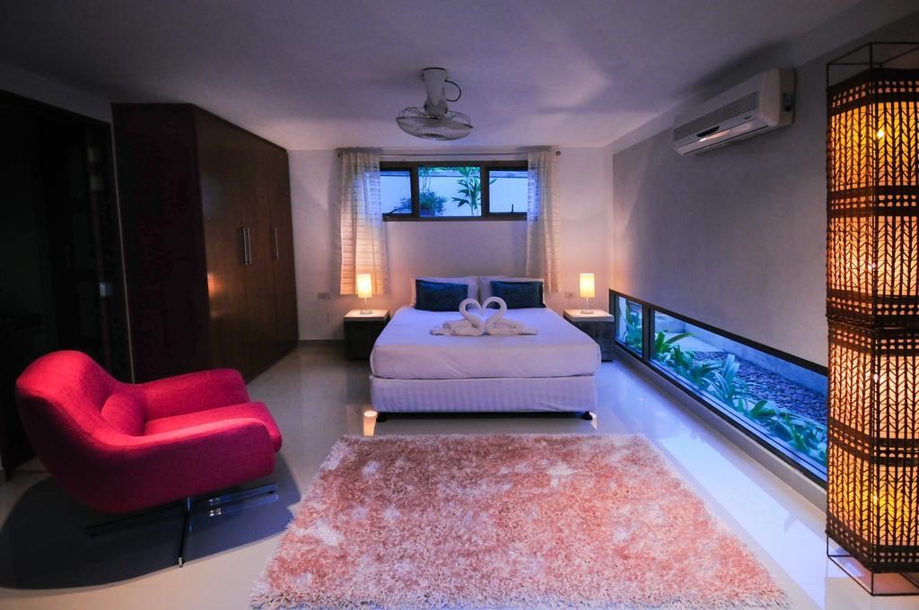 Nai Harn Beach Villa Bagian luar foto